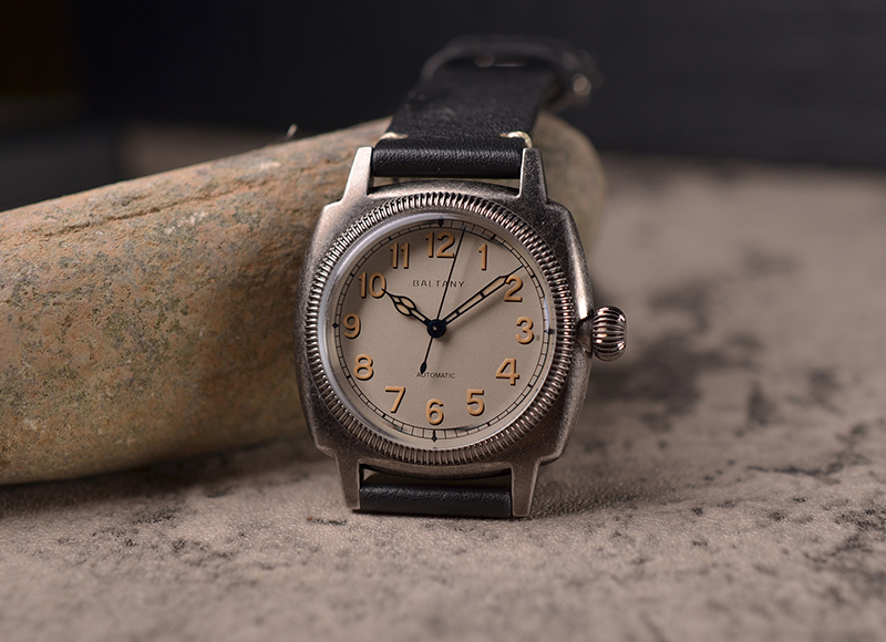 Baltany 手工银色手表