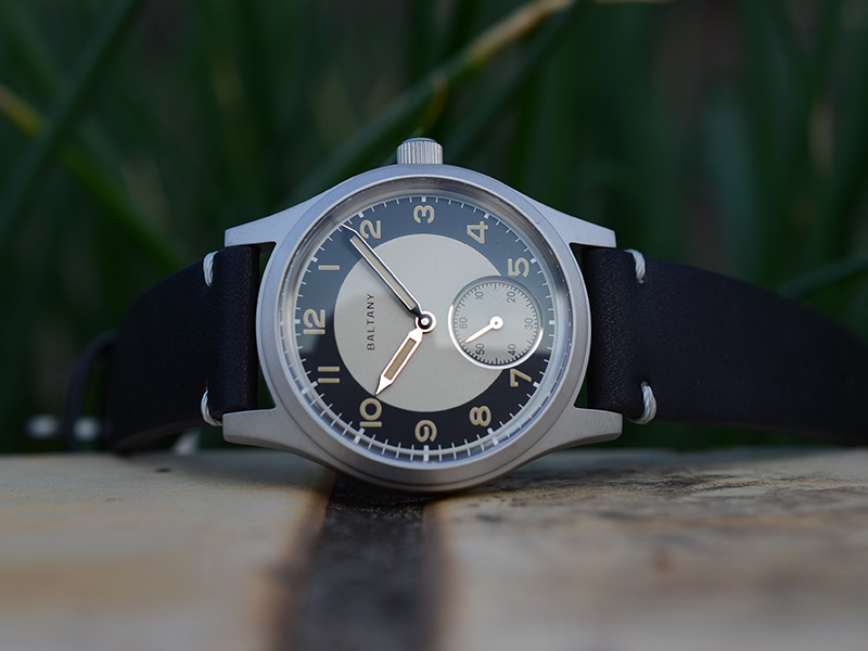 afforable quartz tuxedo watch